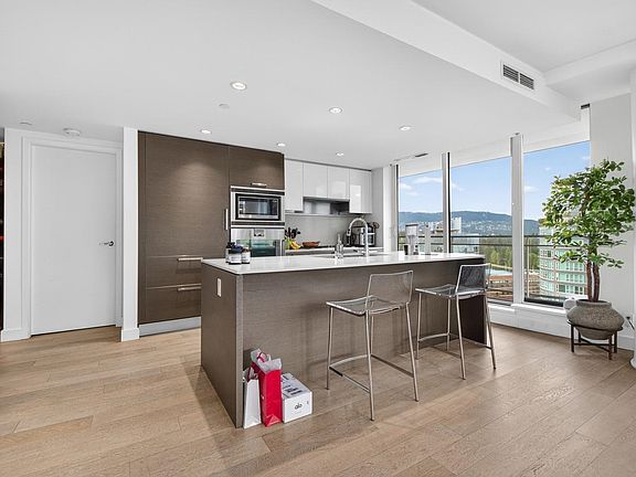 2nd image of 1499 W Pender St #1902