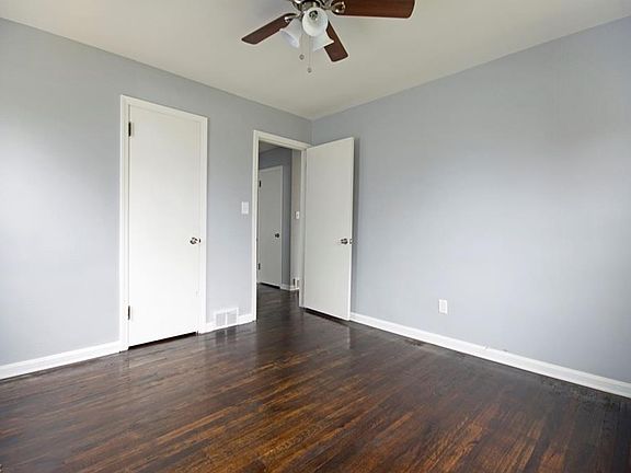 3rd image of 7003 Westlake Ave