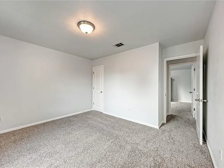 604 Spanish Oak Ter — Photo 31