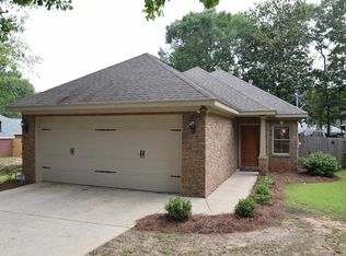 916 Henckley Ave, Mobile, AL 36609