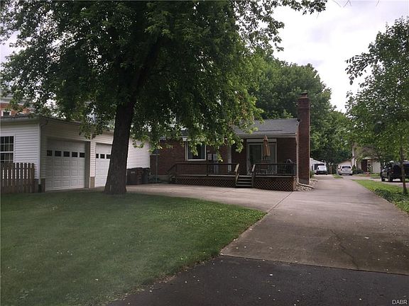 3rd image of 300 N Galloway St