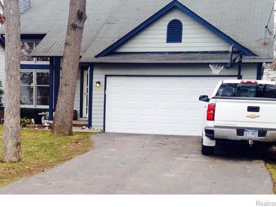4306 Lotus Dr, Waterford, MI, 48329