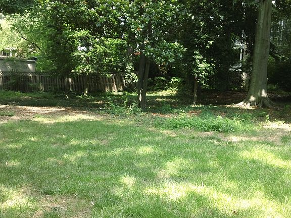 3rd image of 7230 Spruce Ave