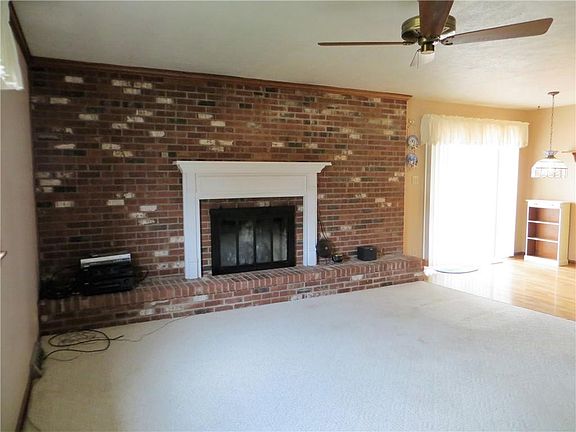 4th image of 3014 Babette Dr