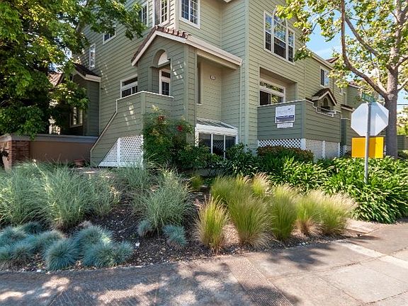 3rd image of 517 Porpoise Bay Ter APT D