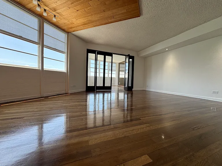 905 Brickell Bay Dr #928 — Photo 24
