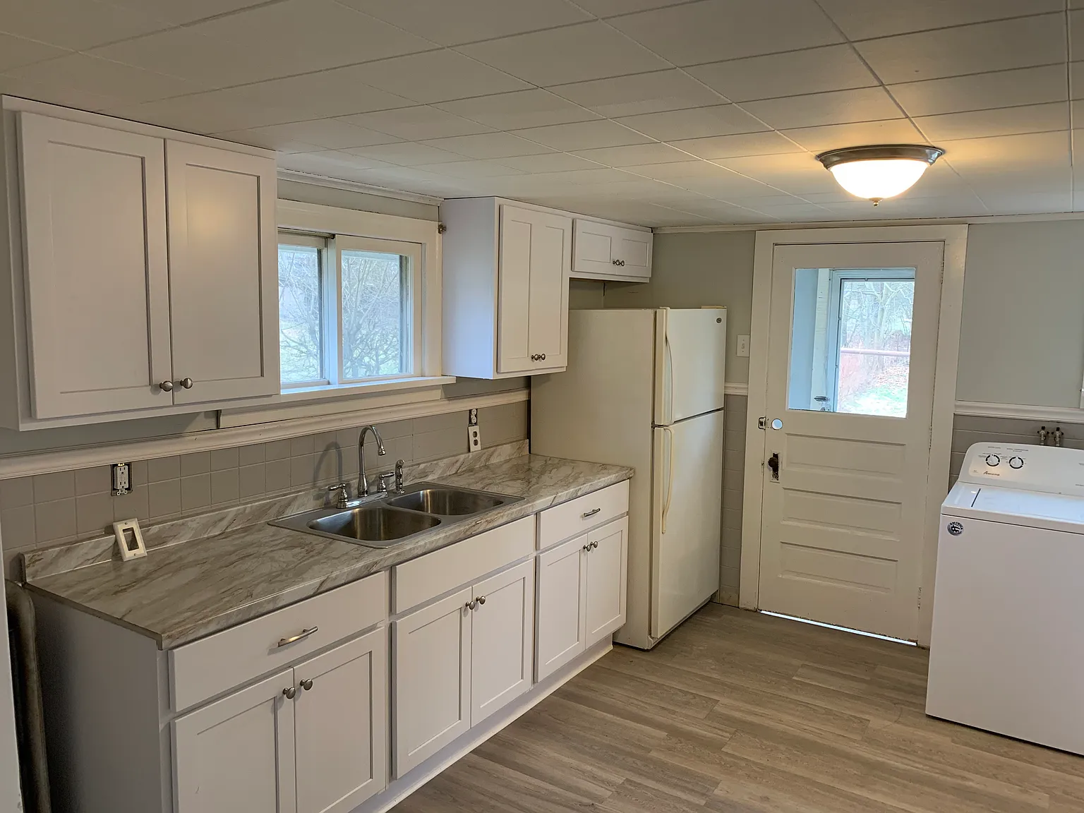 2 bed, 1200 sqft, $1,395 — Photo 2