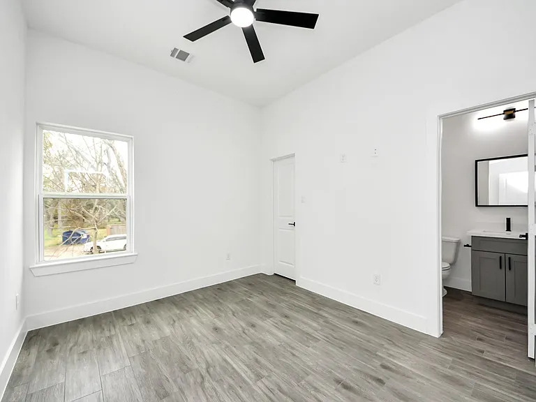 7412 Carver Rd #B — Photo 15