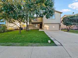 725 Northern Lights Dr, New Braunfels, TX 78130