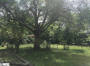 117 W 2nd St, Williamston, SC 29697