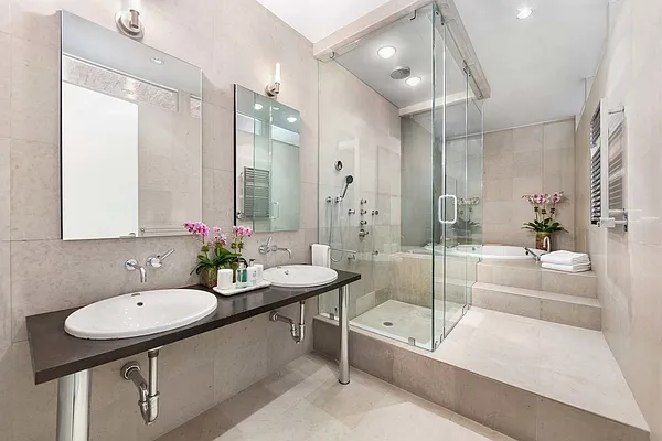 Rented by Compass | media 7