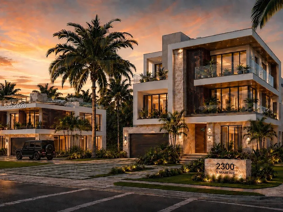 2300 S Miami Ave View 1