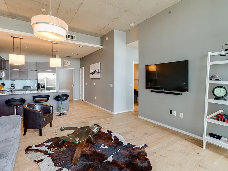 700 12th Ave S #1008 — Photo 9