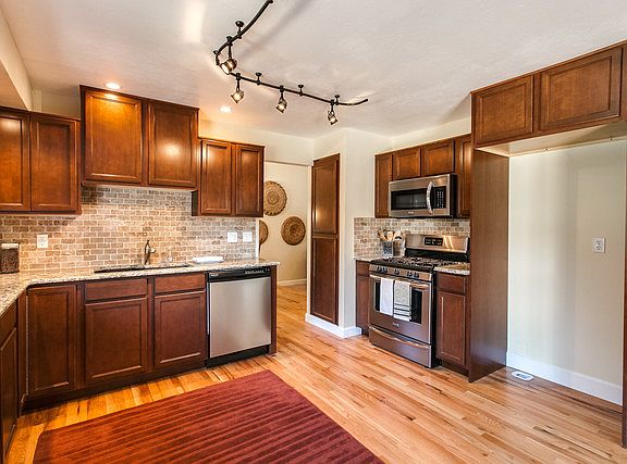 Kitchen cherry cabinets