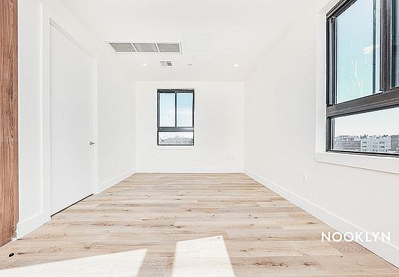4th image of 570 Nostrand Ave #6D
