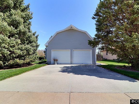 4th image of 1935 Bramblewood Ln
