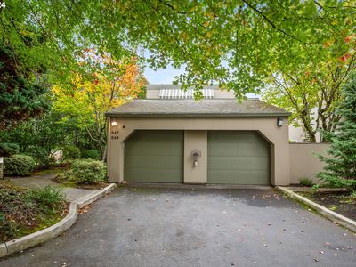 549 N Tomahawk Island Dr #1, Portland, OR, 97217