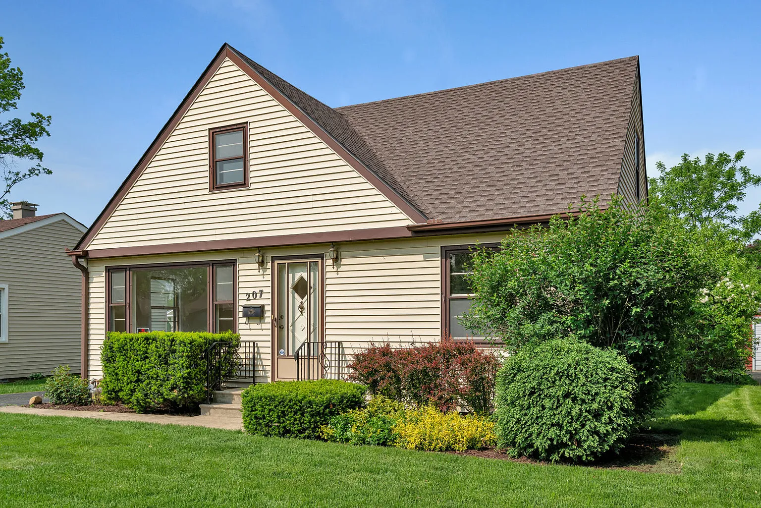 207 Oneill St photo 1
