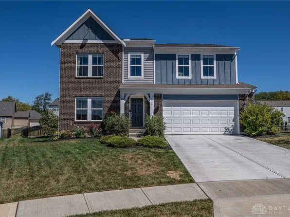 1639 Santee Ct, Fairborn, OH 45324