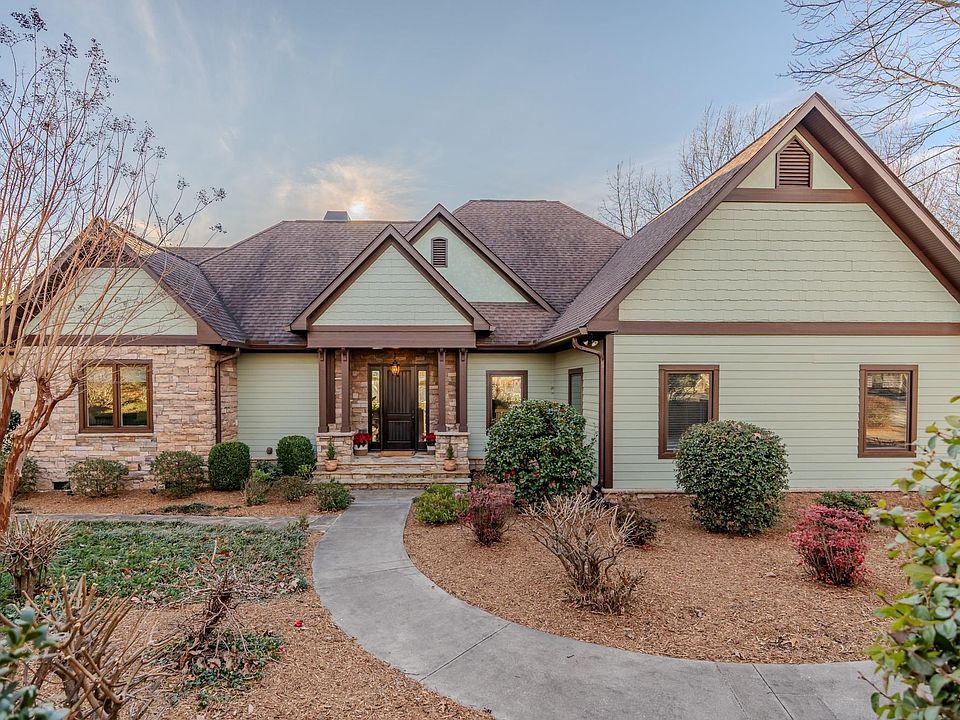 1st image of 202 Eagle Rock Rd