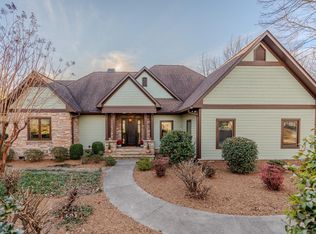 202 Eagle Rock Rd, Landrum, SC 29356