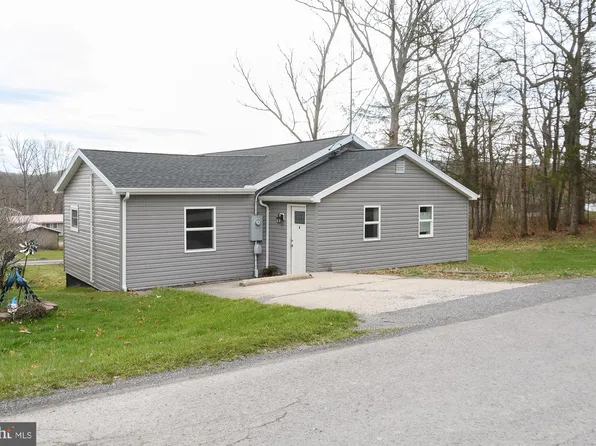 409 M St, Oakland, MD 21550