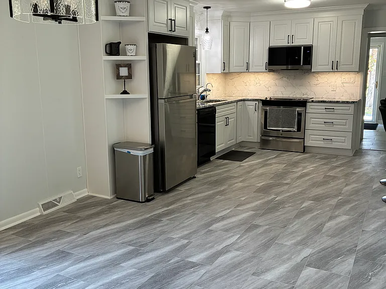 Kitchen / dining