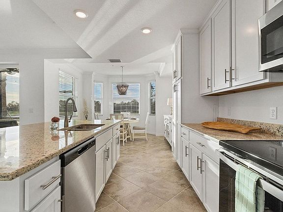 2nd image of 14041 Heritage Landing Blvd #Id1248796p