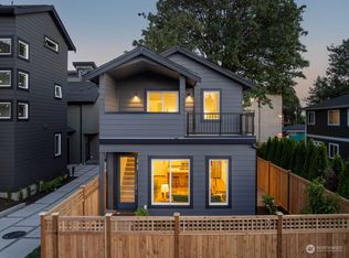 107 N 105th St, Seattle, WA 98133