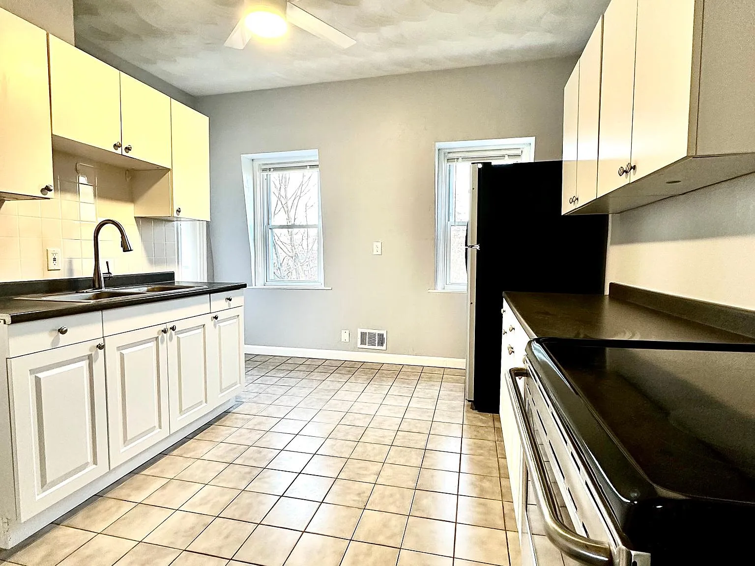 188 Fruit Hill Avenue — Photo 4