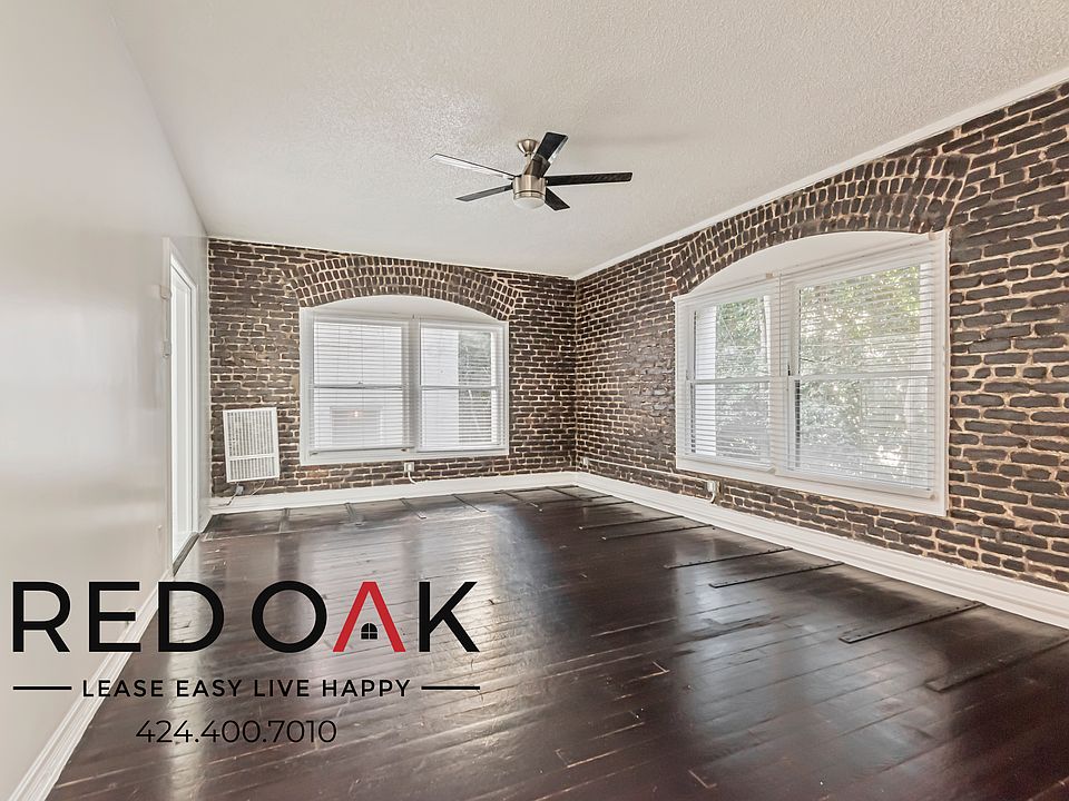 1st image of 854 1/4 S Oxford Ave #311