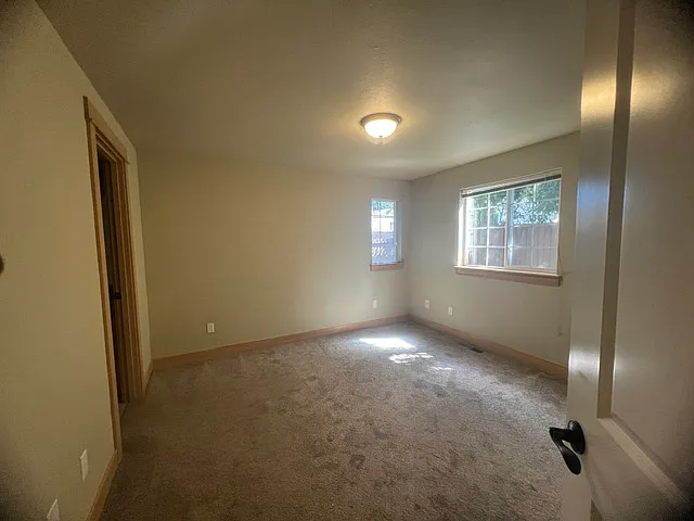 1910 Terrace Ave — Photo 17