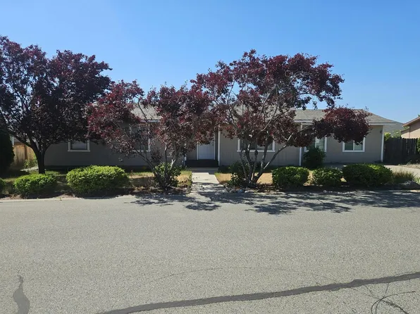 604 Bramble Ave, Omak, WA 98841