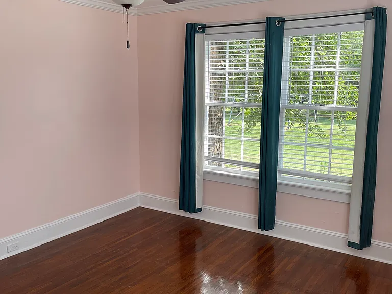 425 Grandin Rd #3 — Photo 4