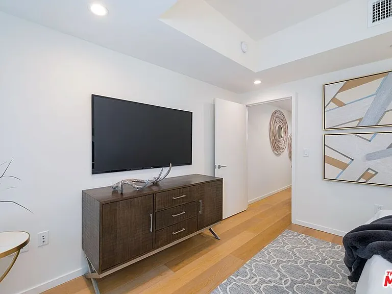 1705 Ocean Ave #107 — Photo 27