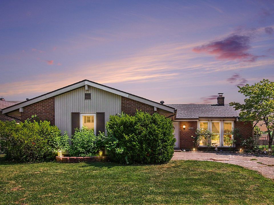 1st image of 205 Merravay Dr
