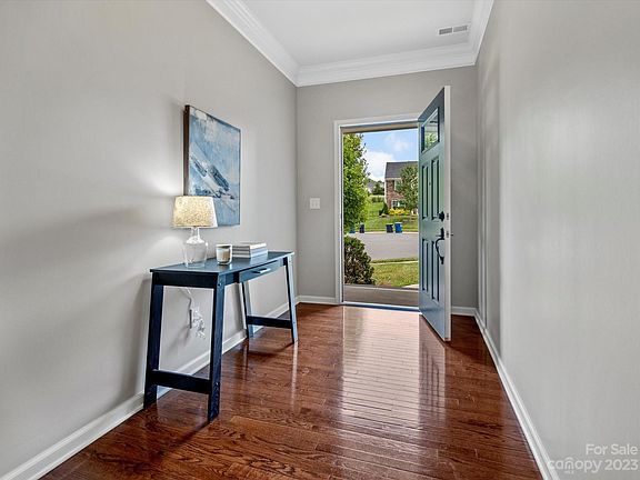 5th image of 1285 Tanner Crossing Ln