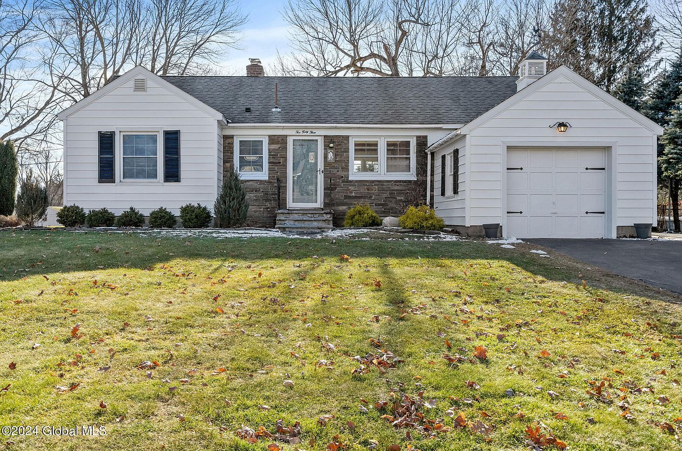 1st image of 243 Pinewood Drive