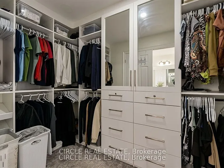 2 Learmont Ave — Photo 26