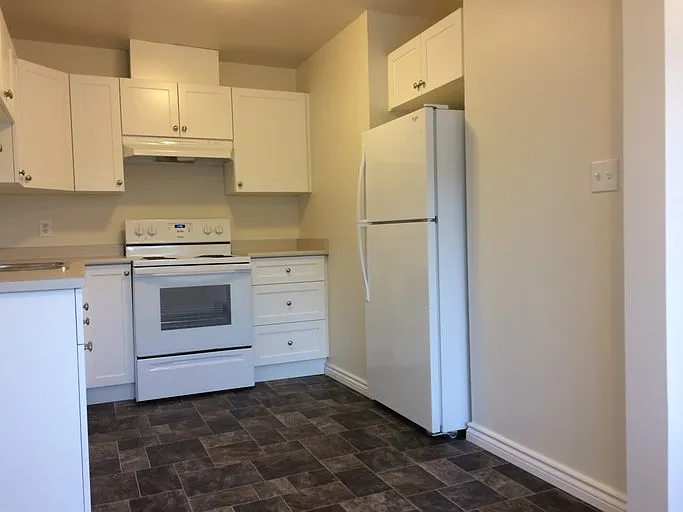 3 bed, 1.5 bath, 1100 sqft, $1,750 — Photo 3