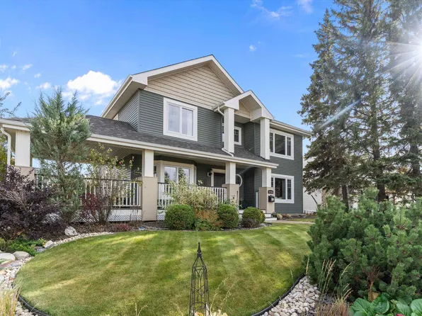10765 65th St NW, Edmonton, AB T6A 2P3