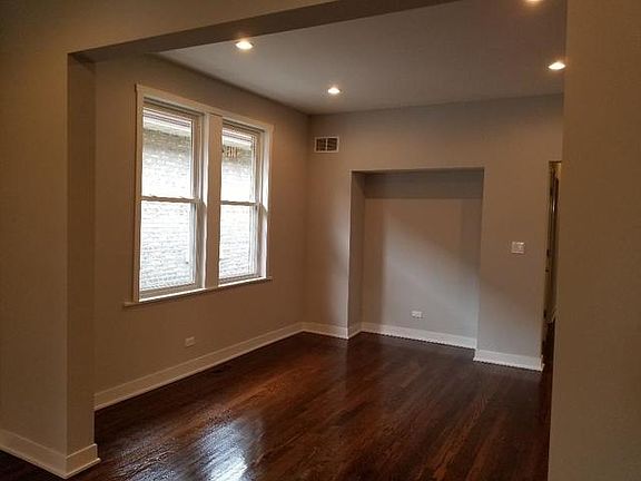 3rd image of 2338 S 60th Ct