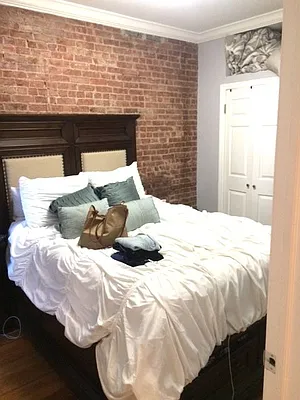 Rented by Meraki Realty LLC | media 18