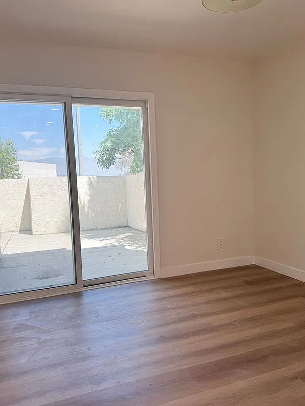 2 bed, 3.0 bath, 1272 sqft, $3,350 — Photo 4