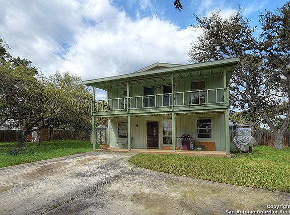 2nd image of 174 Scenic Dr