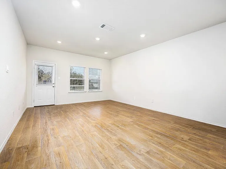 4843 Vogesite Path — Photo 6