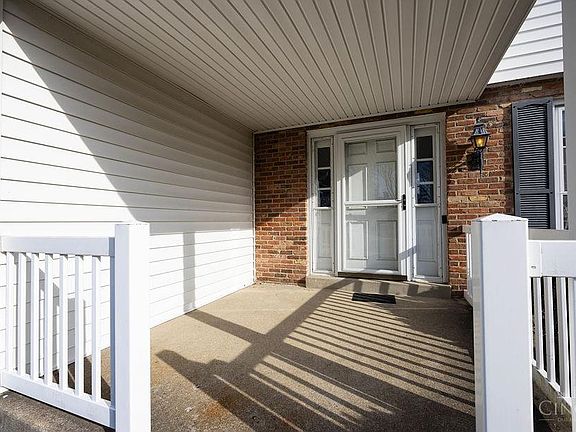 2nd image of 1222 Albert Cir