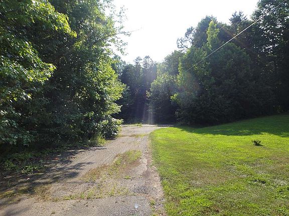 4th image of 5091 Donna Marie Ct