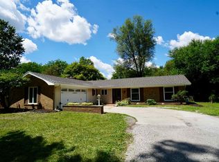 1940 Reckeweg Rd, Fort Wayne, IN 46804