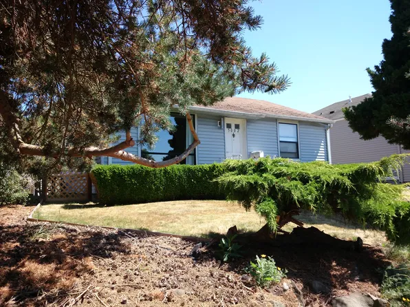 5002 47th Ave SW, Seattle, WA 98136